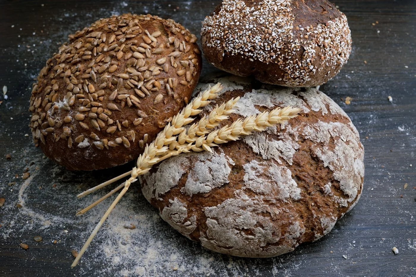 Surdeigsbrød rett fra ovnen